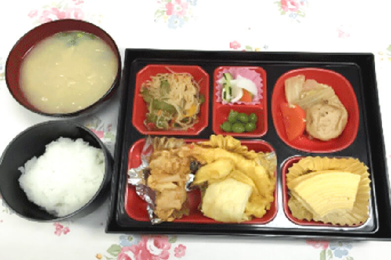 昼食